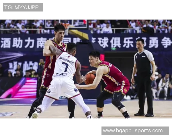 马威首发表现抢眼27分钟内高效贡献12分12板助力球队胜利