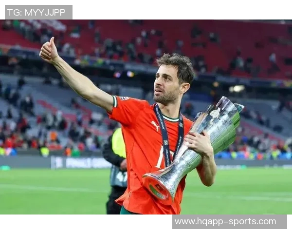 今夏合同到期中场球员身价排行B席以2700万欧元位居第一